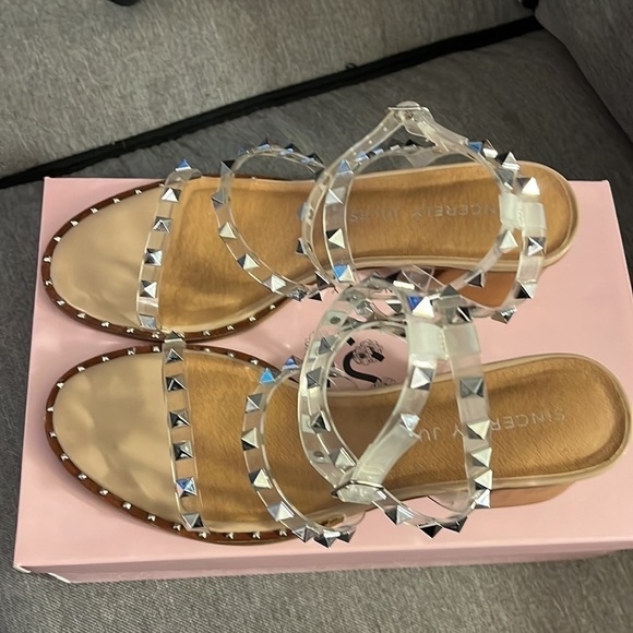 Sincerely Jules Clear Studded Heels w/Ankle Strap size 8.5 excellent condition. - Picture 3 of 5